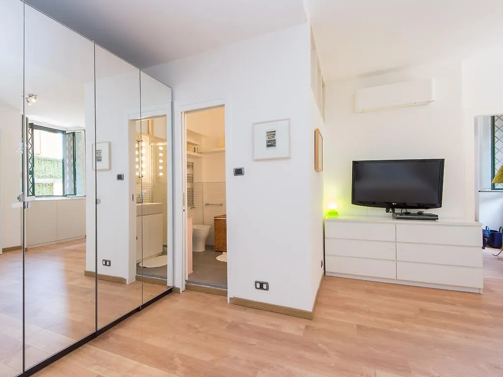 St. Thomas Apartment Rome