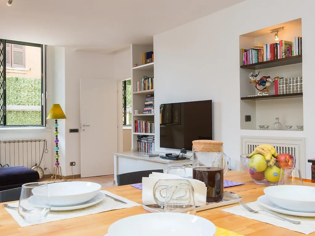 St. Thomas Apartment Rome